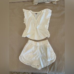 Universal Thread Cream linen set